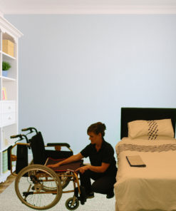 glide-and-lock-chair-wheelchair-2