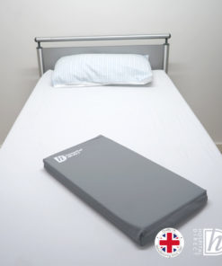 low_folding_pad_positioning_wedge_personal_care_in_bed_management_hospital_community_homecare_healthcare_profess1